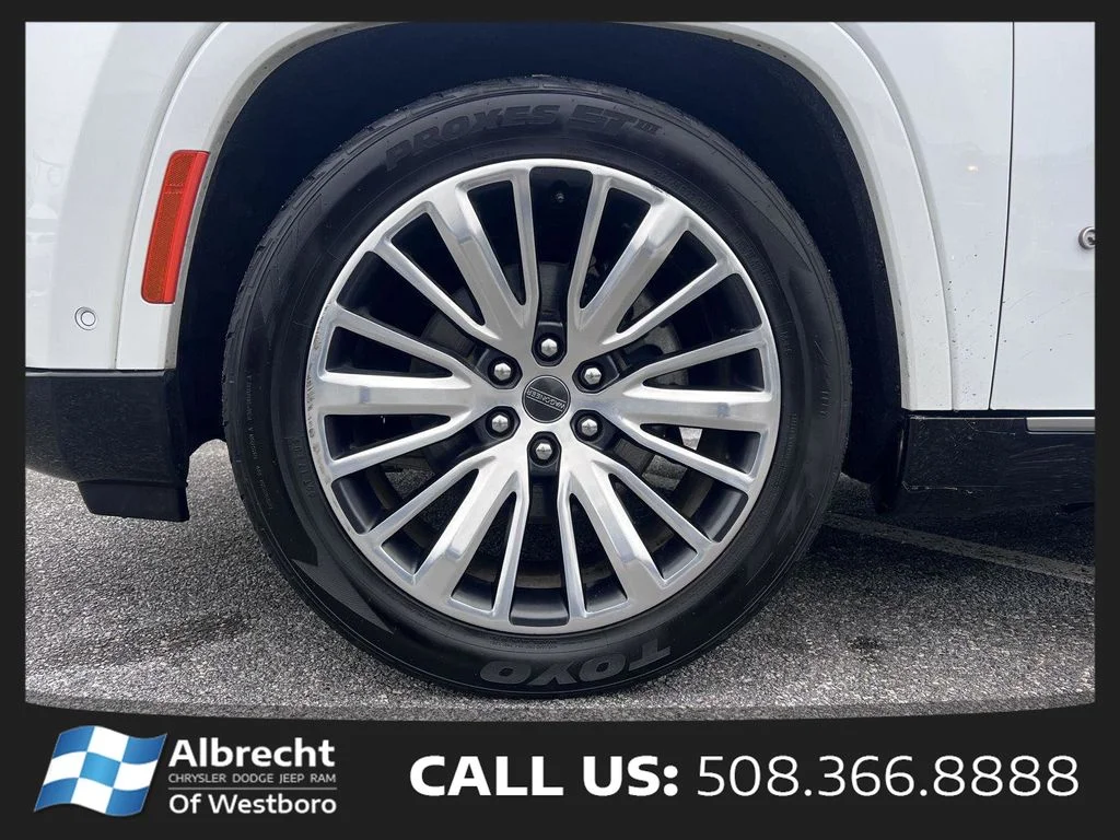 Used 2024 White Jeep Series III image 35