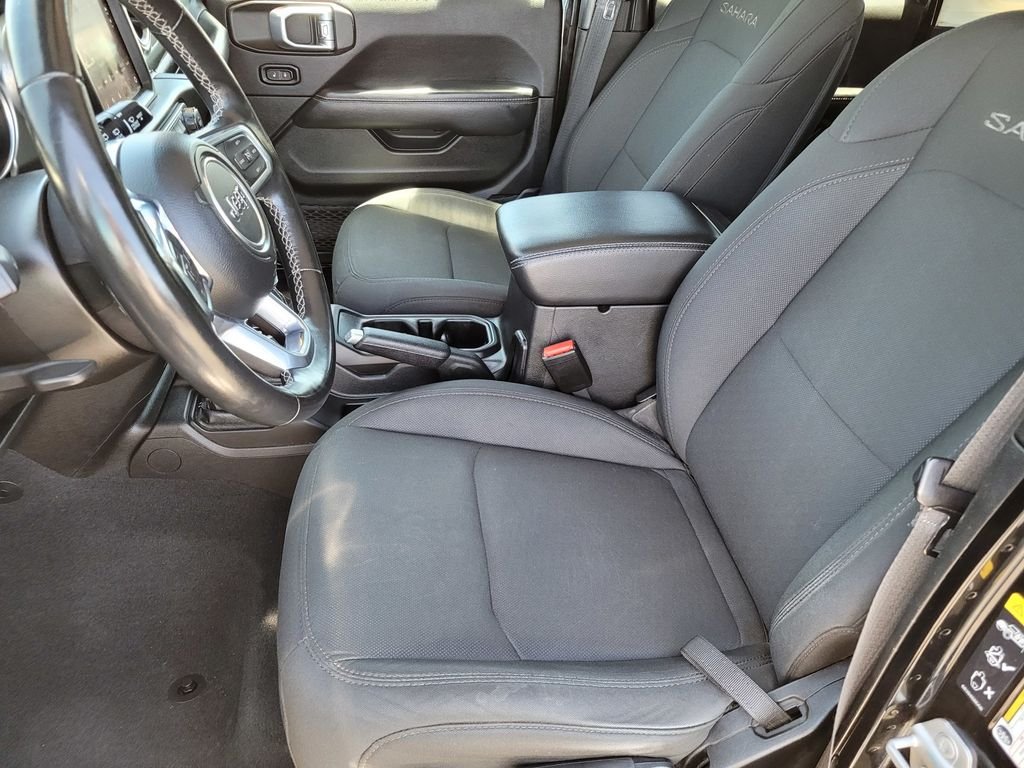 Used 2022 Black Jeep Unlimited Sahara image 15