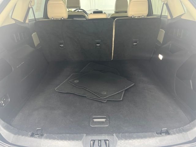 Used 2024 Oxford White Ford SEL image 9