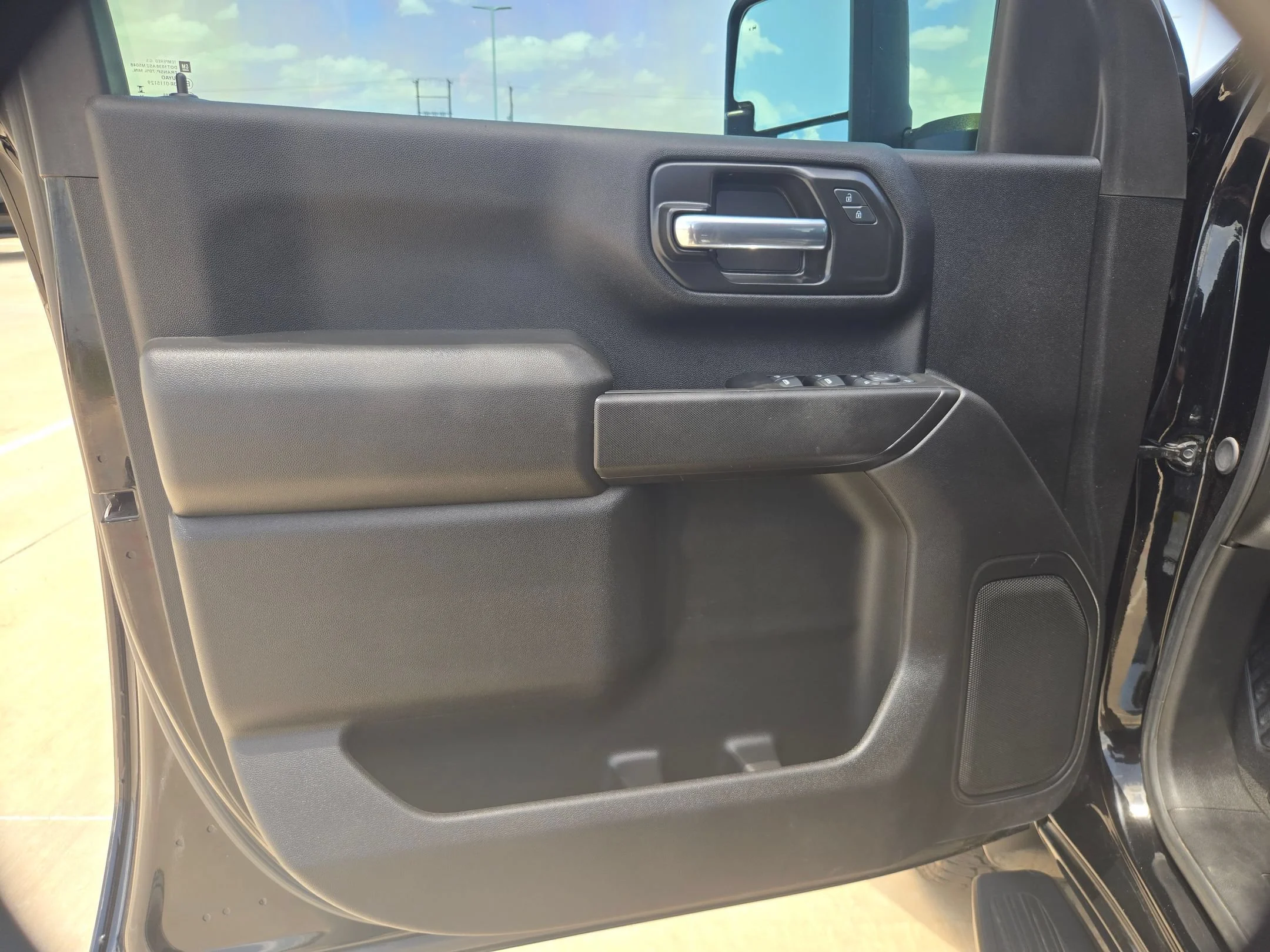 Used 2025 Black Chevrolet Custom image 11