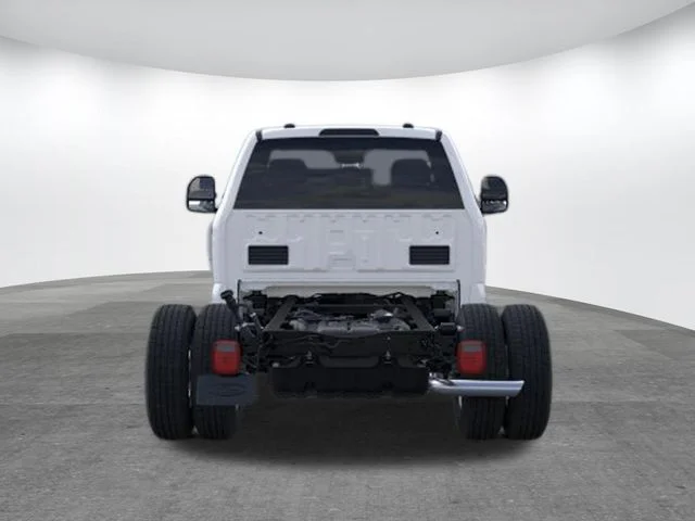 2026 Ford F-350 Super Duty Chassis Cab XL - Photo 35