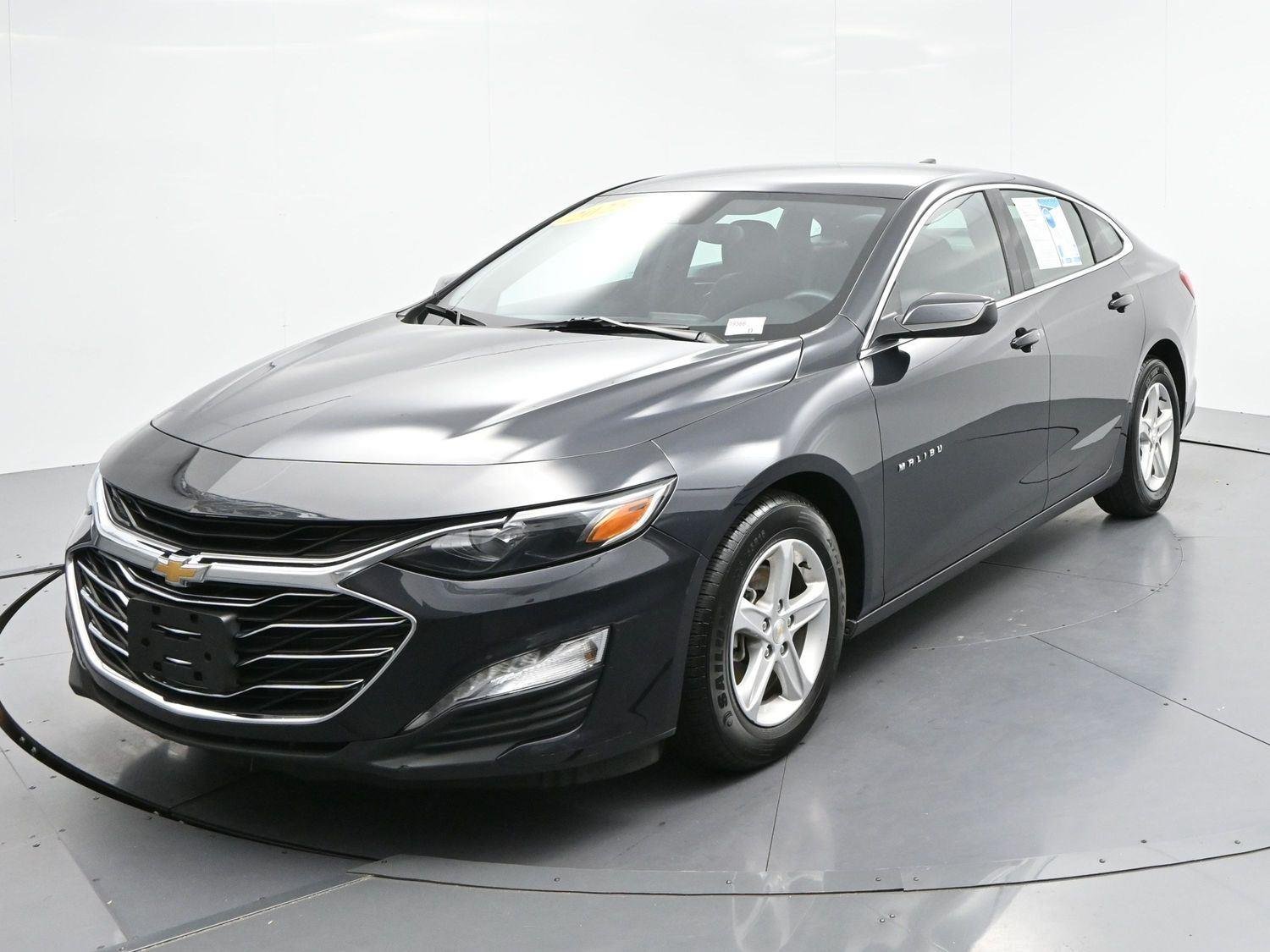 Used 2023 Dark Ash Metallic Chevrolet LT image 3