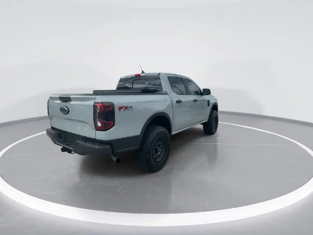 Used 2024 Green Ford XLT image 6