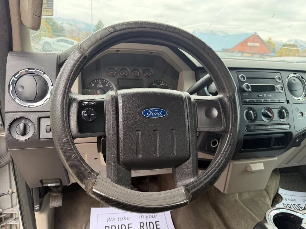 Used 2010 Silver Ford XLT image 12