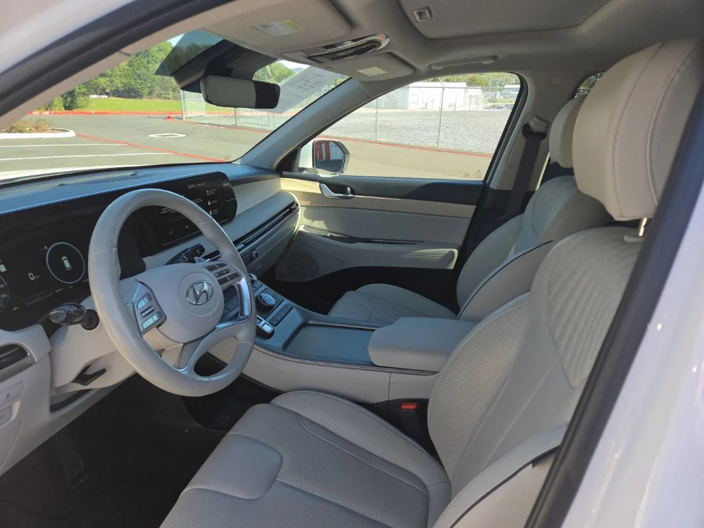 Used 2024 White Hyundai Limited image 19