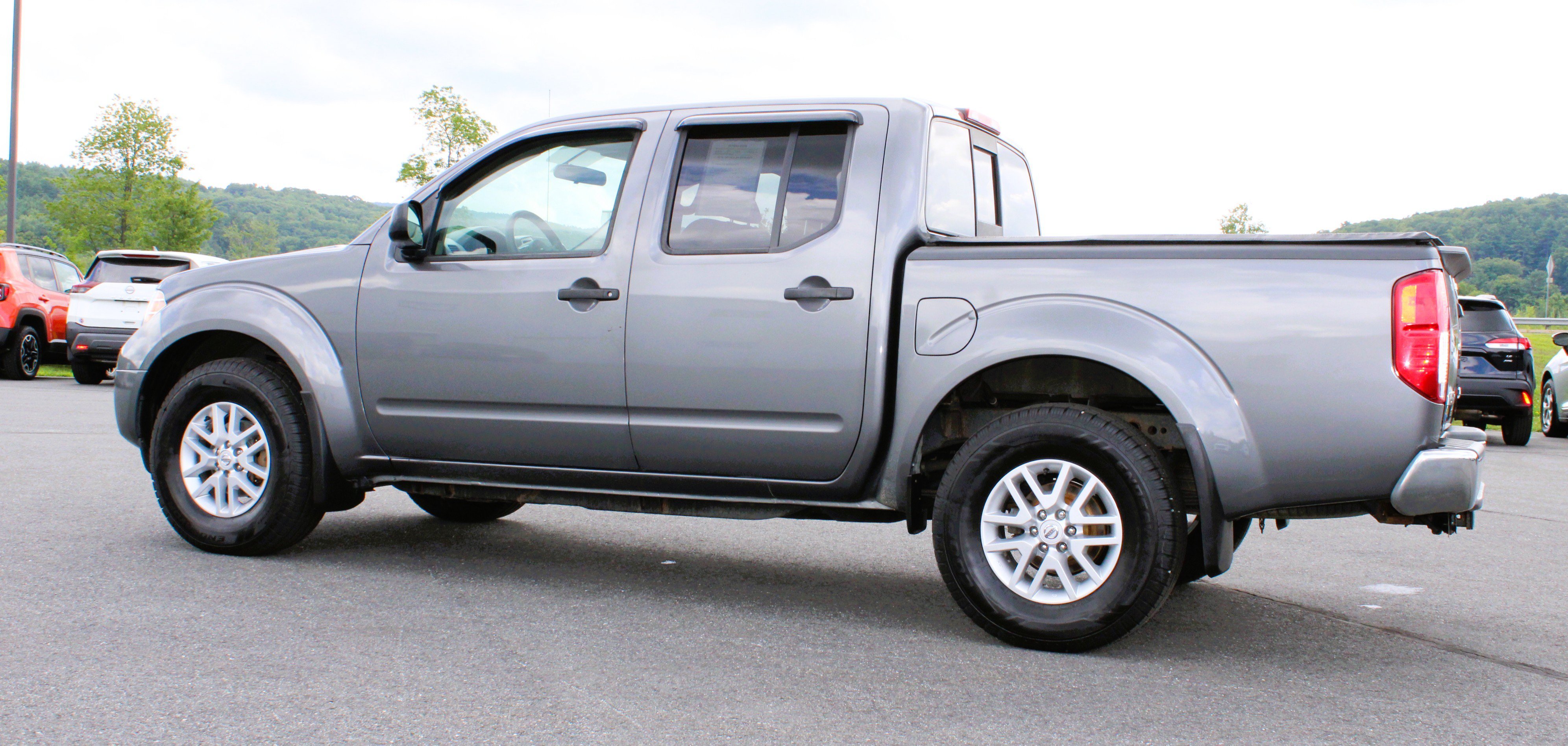 Used 2021 Gun Metallic Nissan SV image 13