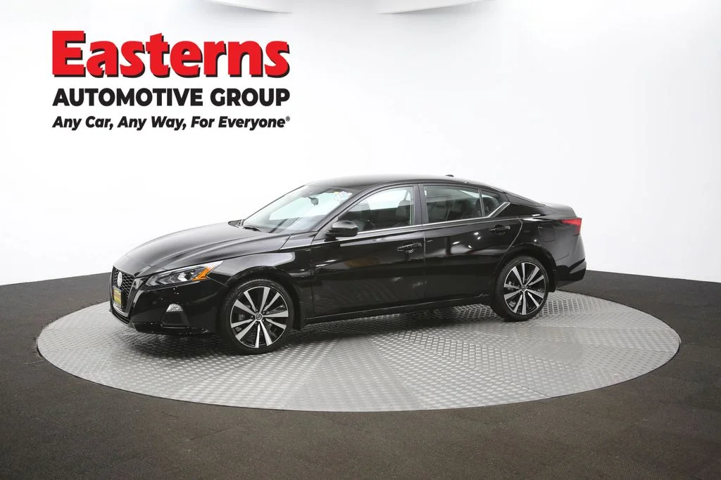 Used 2022 Black Nissan 2.5 SR image 54