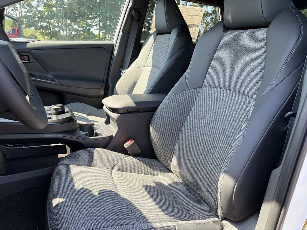 New 2026 Wind Chill Pearl Toyota XLE image 26