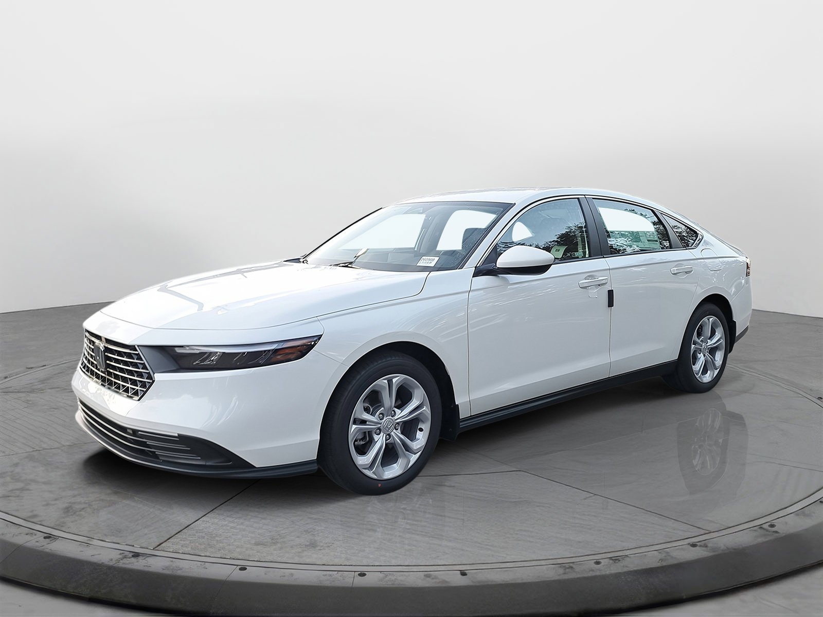 New 2026 Platinum White Pearl Honda LX image 3