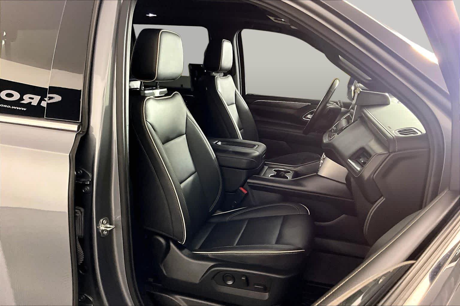 Used 2022 Satin Steel Metallic GMC SLT image 9