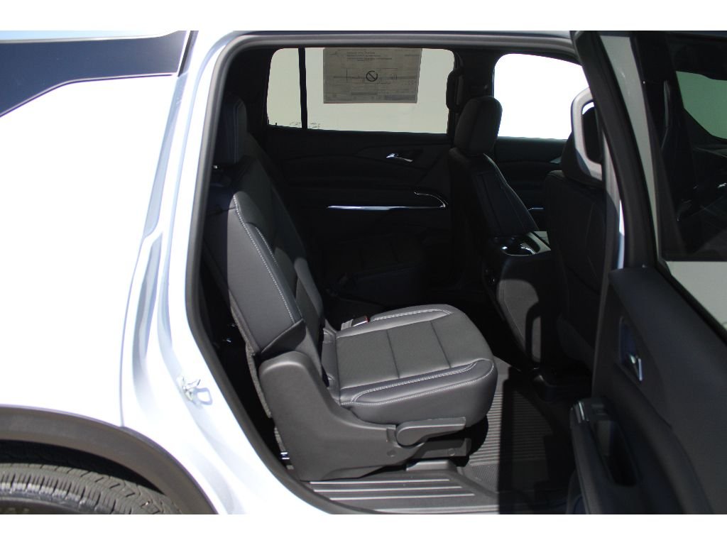 2026 Chevrolet Traverse LT - Photo 9