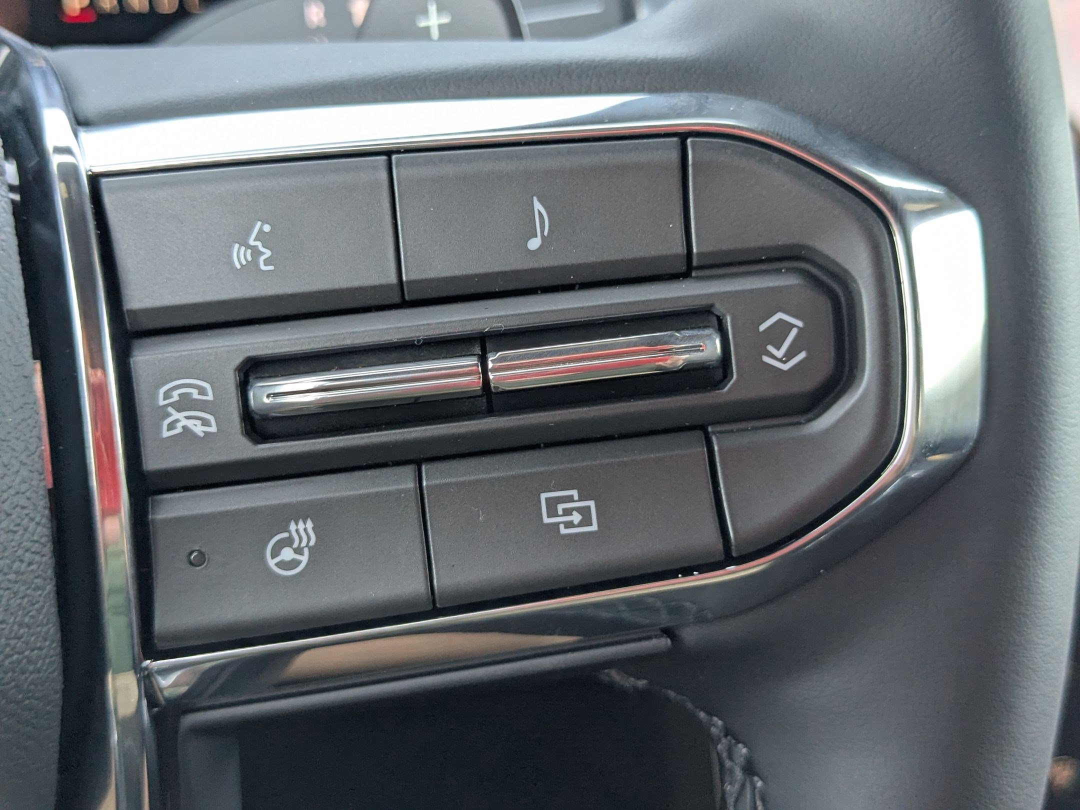 2026 GMC Acadia Elevation - Photo 13