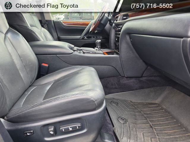 Used 2018 Nebula Gray Pearl Lexus 570 image 45