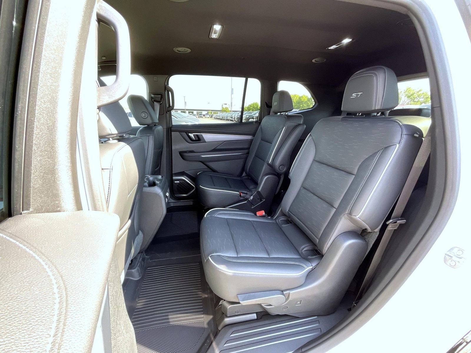 2026 Buick Enclave Sport Touring - Photo 19