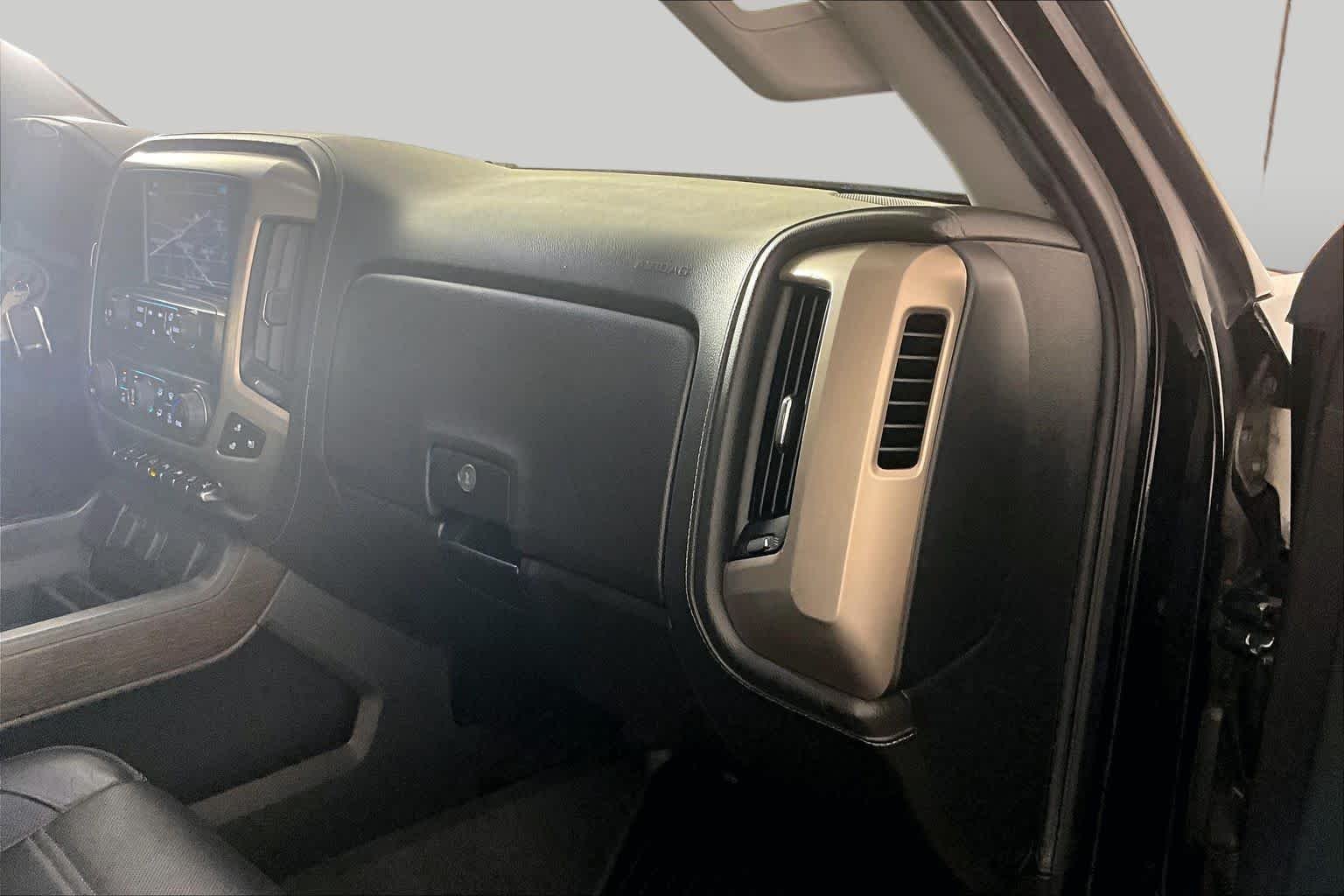 Used 2018 ONYX BLACK GMC Denali image 17
