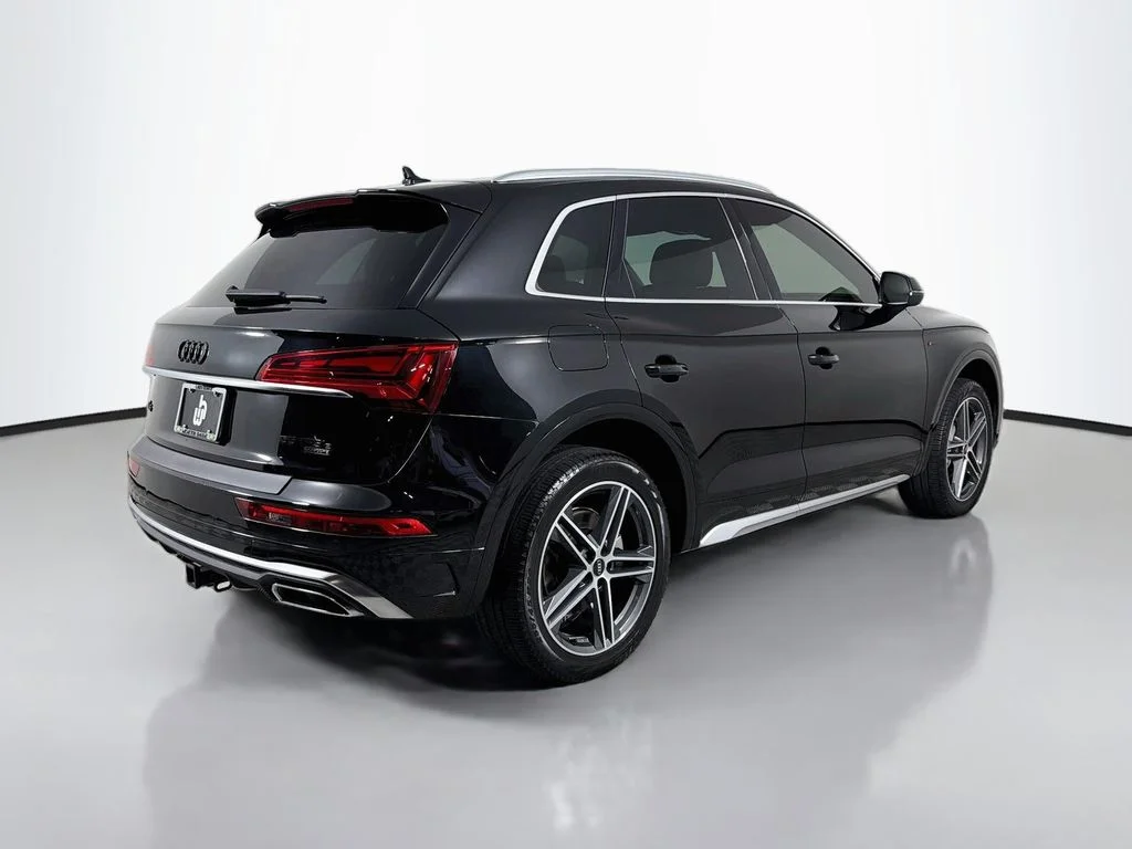 Used 2023 Black Audi 55 Premium image 5