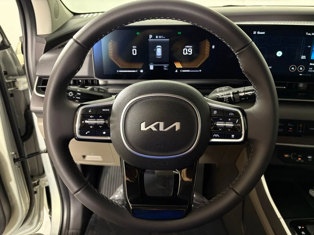 New 2026 White Kia EX image 19