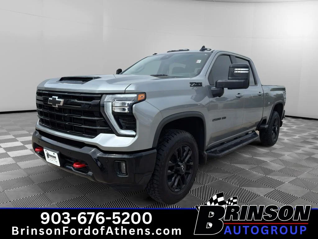 2025 Chevrolet Silverado HD LT 4WD Crew Cab Standard Box's photo