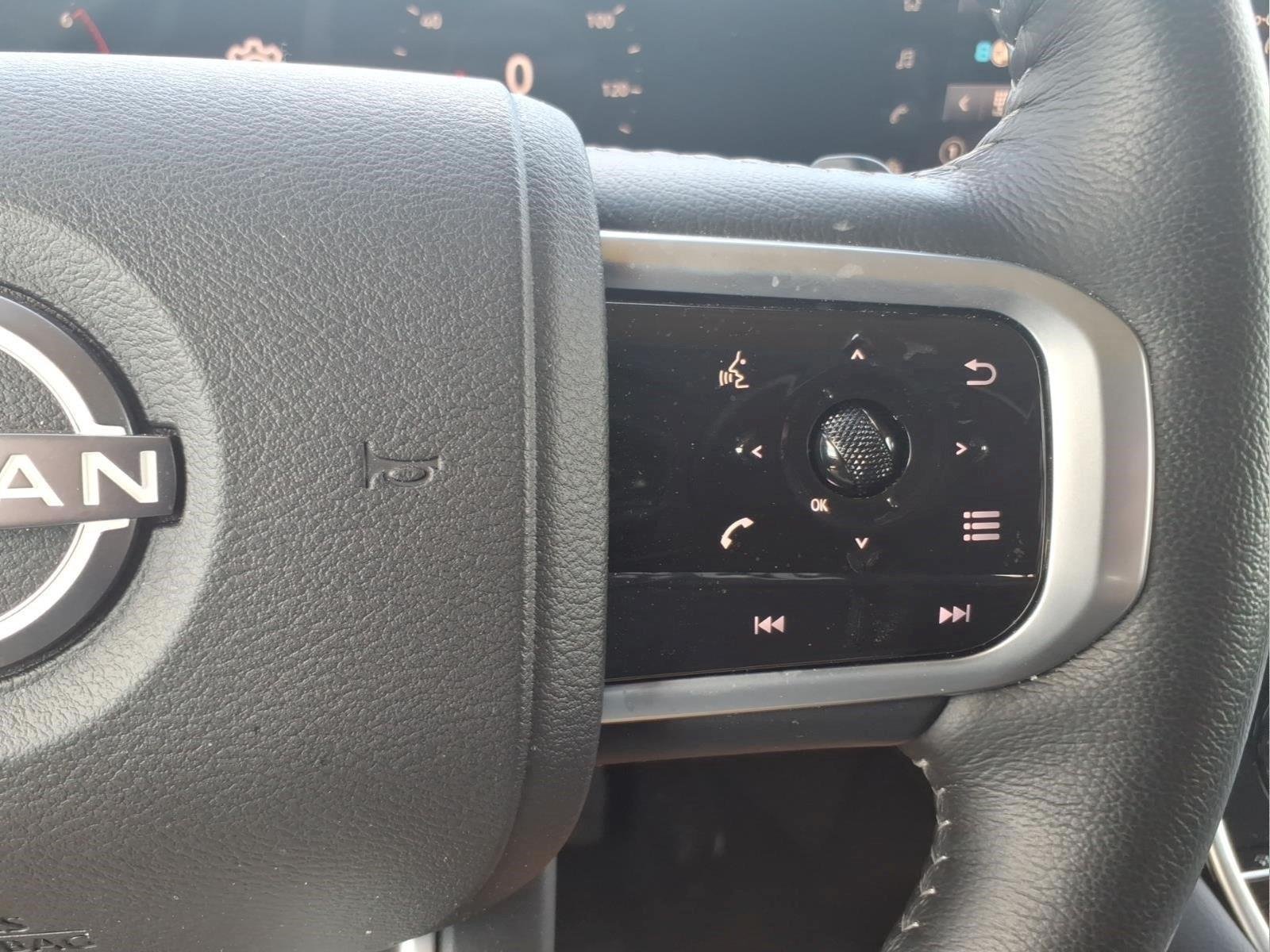 Used 2025 Super Black Nissan SV image 22