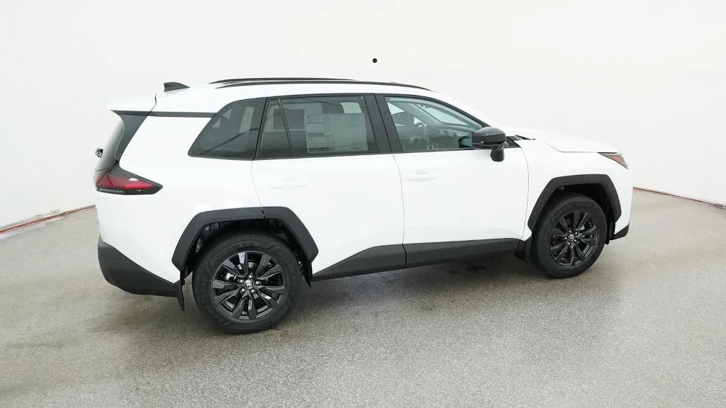 New 2026 Ice Cap Toyota XLE Premium image 16