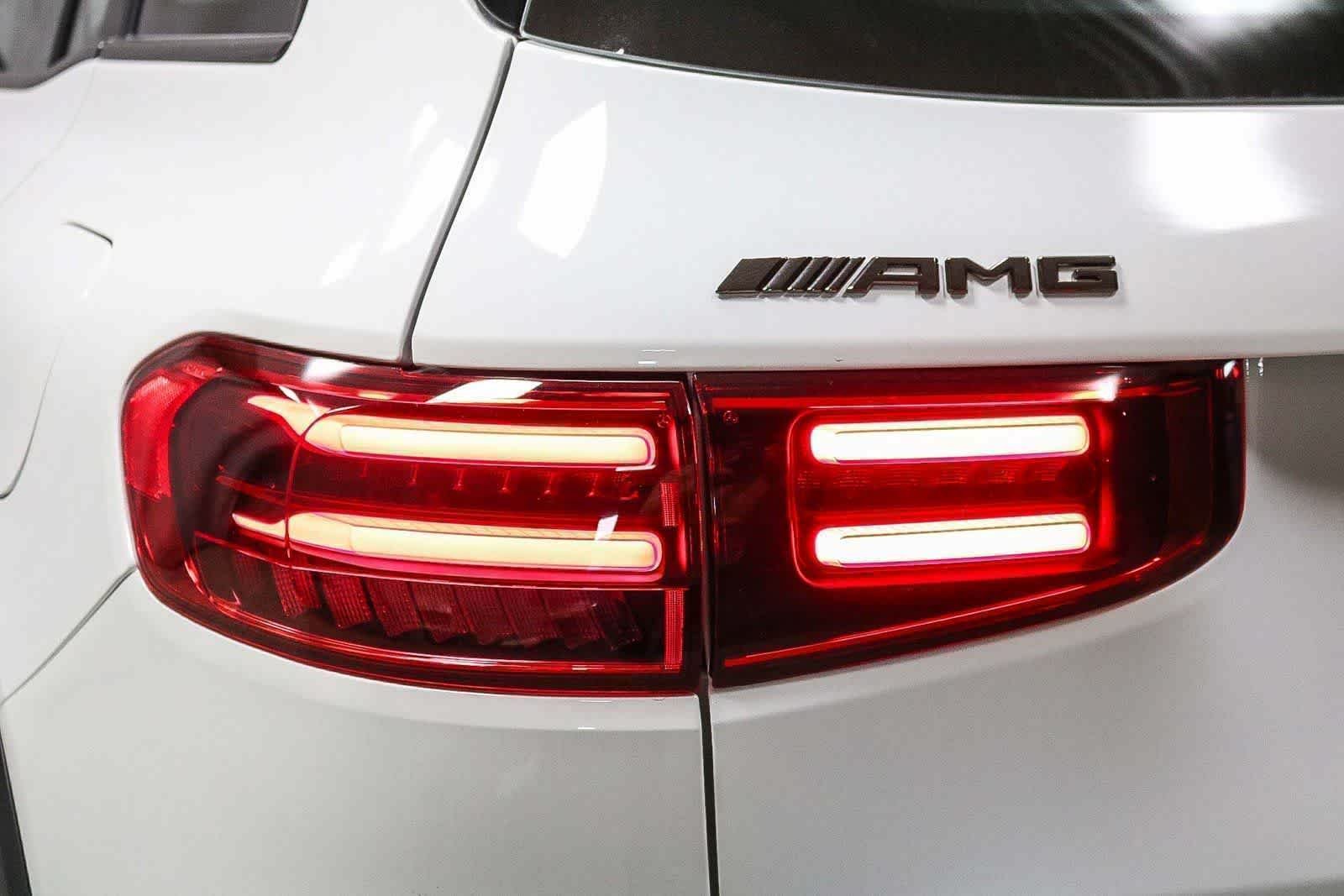 2026 Mercedes-Benz GLB AMG GLB 35 - Photo 10