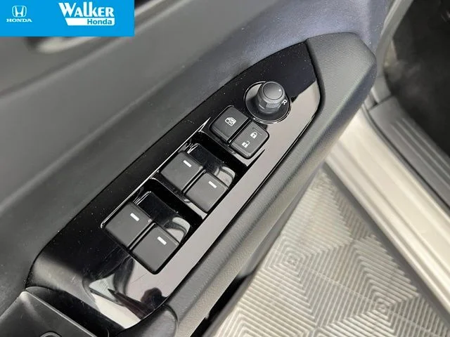 Used 2025 Quartz Metallic Mazda 2.5 S Preferred Package image 16