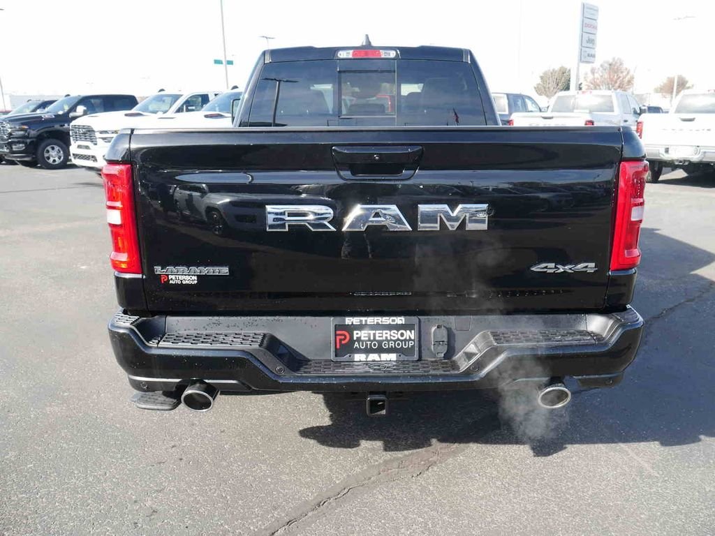 New 2026 Diamond Black Crystal Pearl-Coat Exterior Paint RAM LARAMIE image 24
