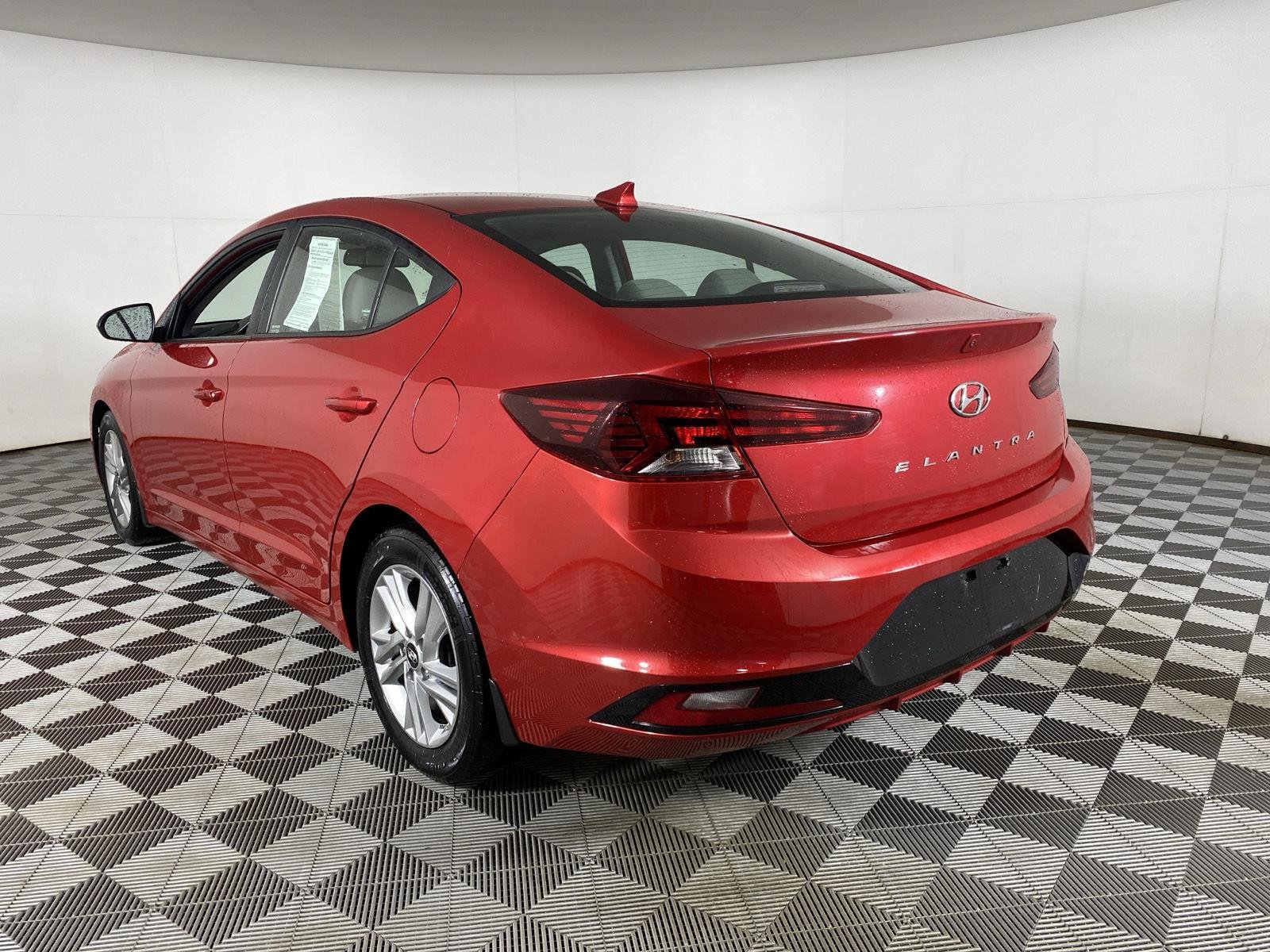 Used 2020 Calypso Red Hyundai Value Edition image 5