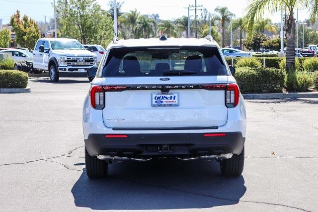 New 2026 Star White Metallic Tri-Coat Ford Active image 5