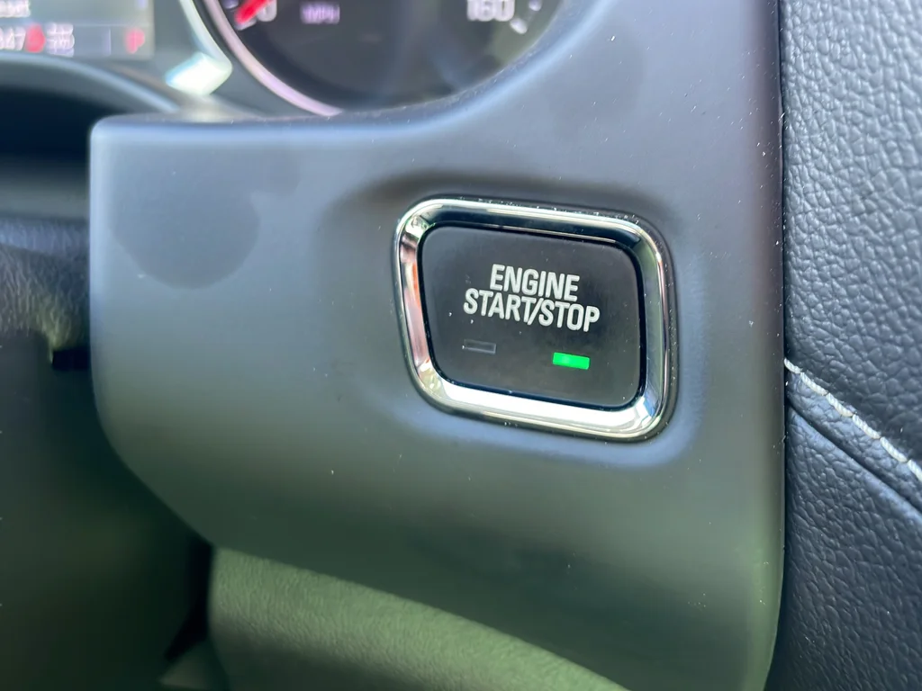 Used 2023 Blue GMC SLT image 13