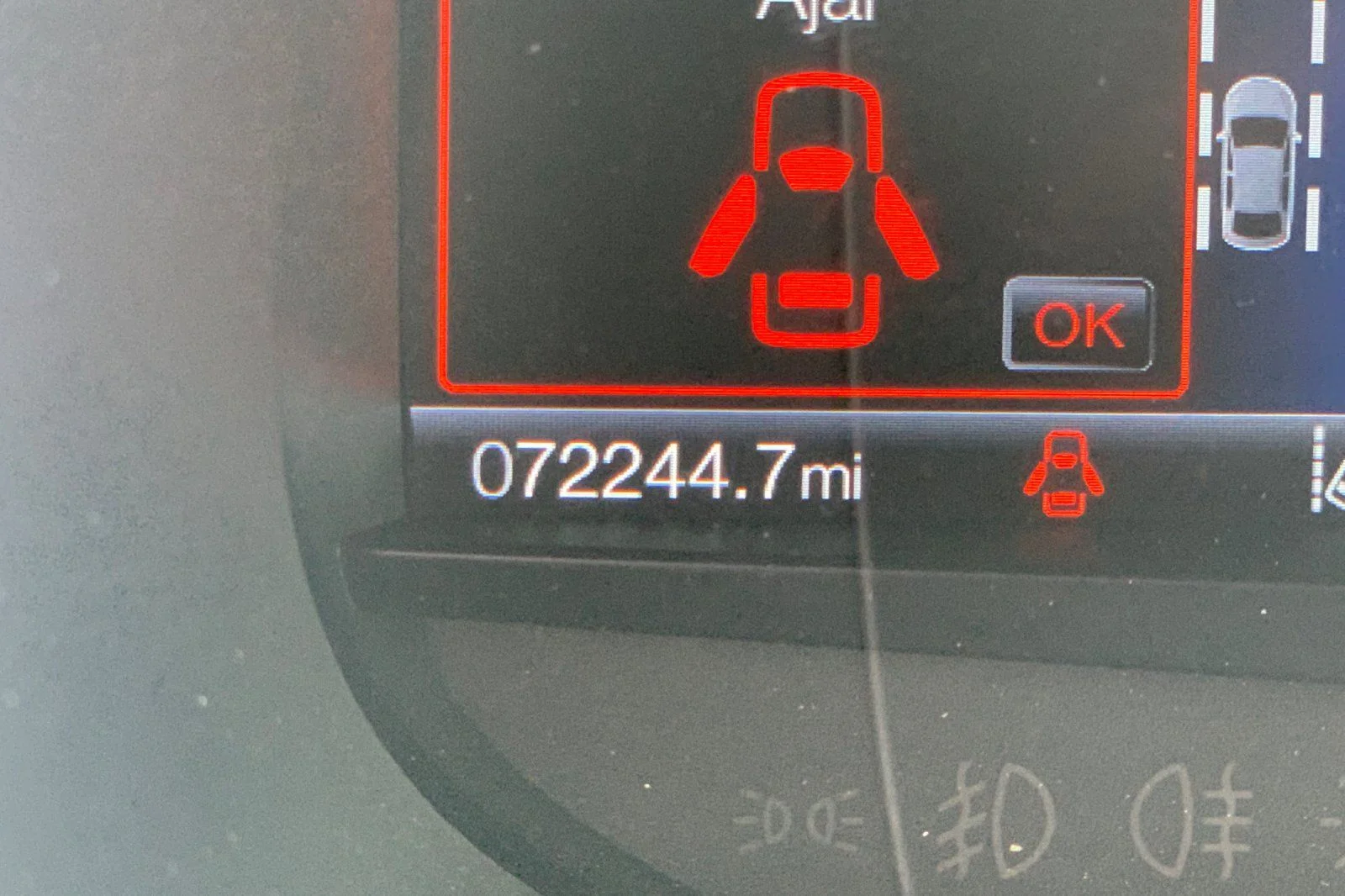Used 2020 White Ford Titanium image 33