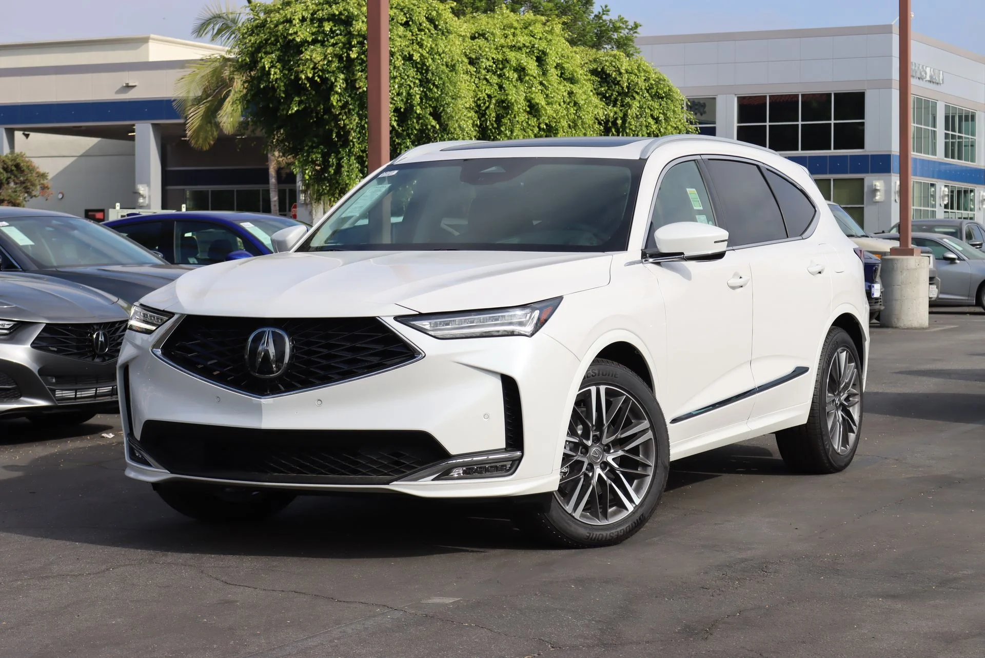 2026 Acura MDX SH-AWD w/Advance Package's photo