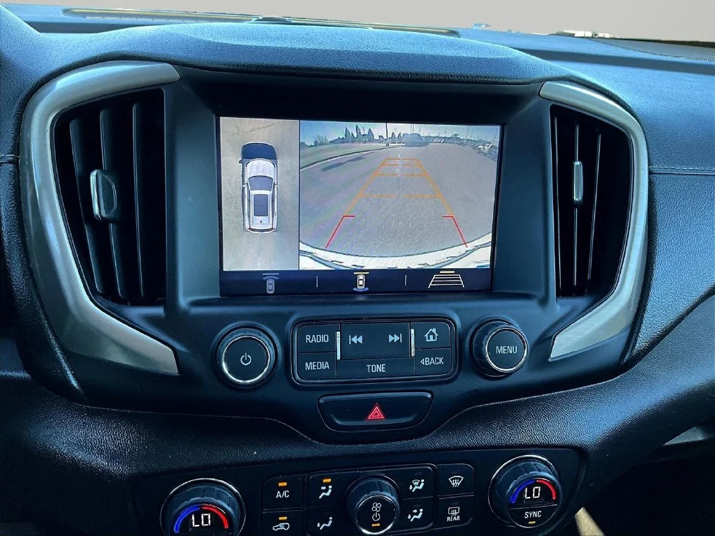 Used 2018 Summit White GMC Denali image 15