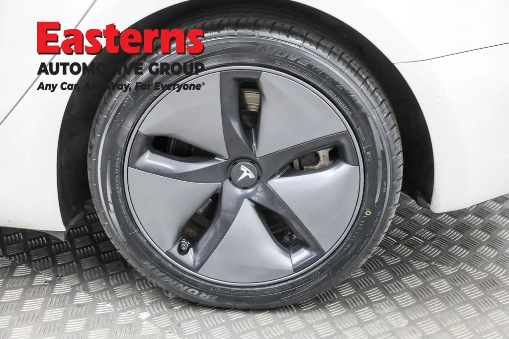 Used 2022 White Tesla Long Range image 27