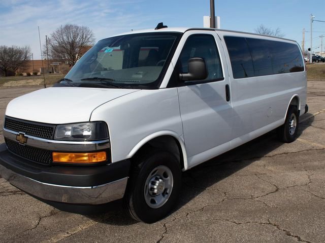2025 Chevrolet Express Passenger