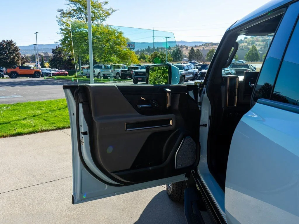 2025 GMC HUMMER EV 3X - Photo 18