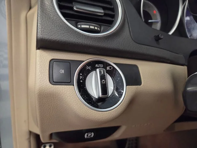 Used 2012 Gray Mercedes-Benz C 250 image 30