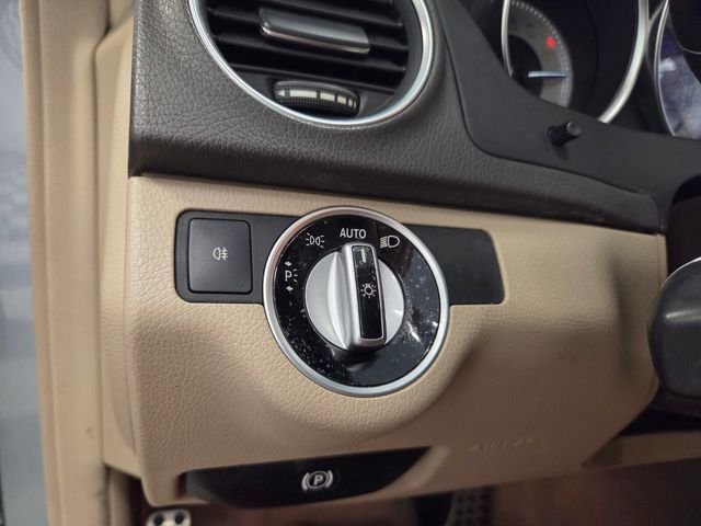 Used 2012 Gray Mercedes-Benz C 250 image 30