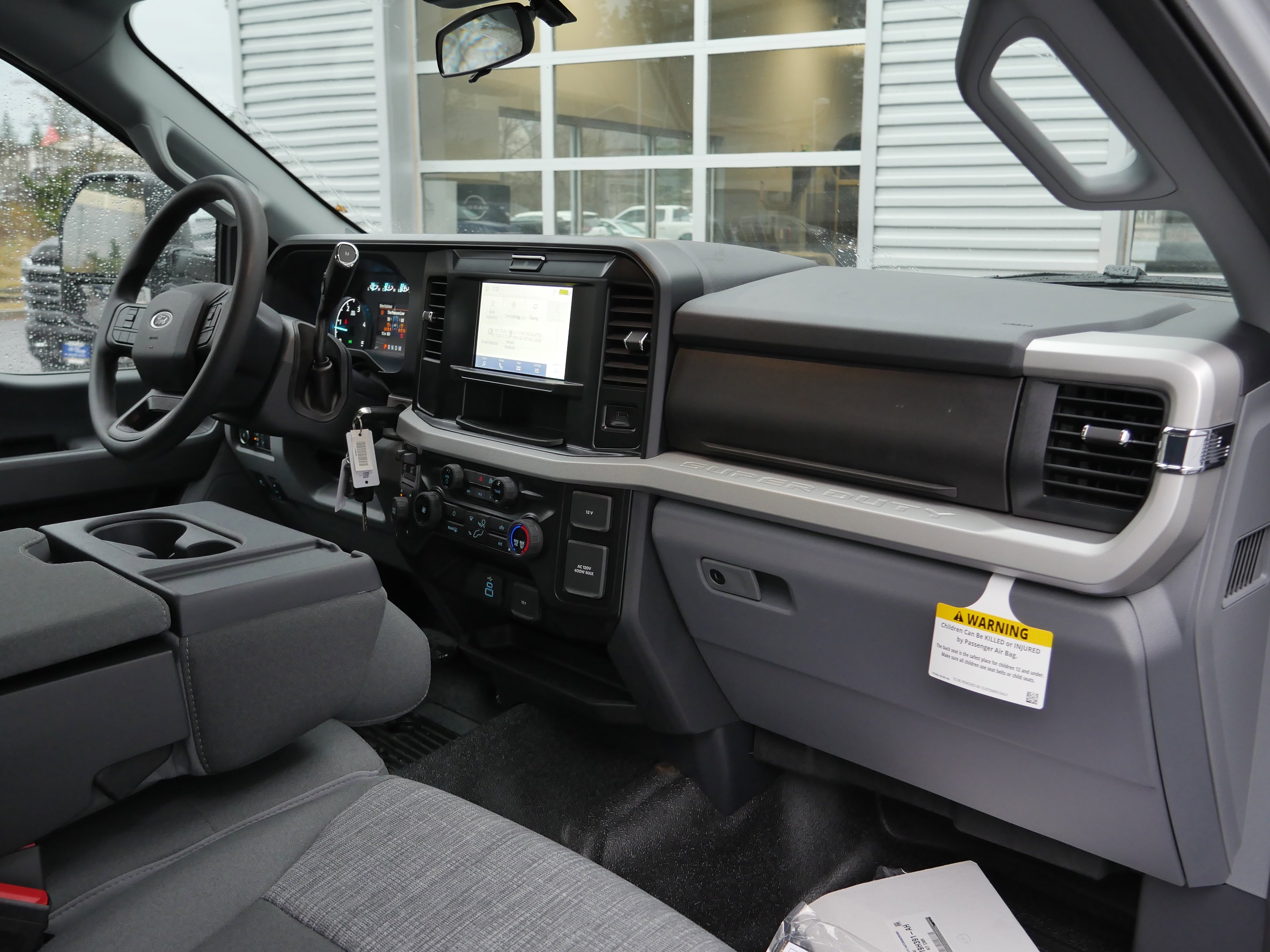 New 2026 Oxford White Ford F-550® XLT image 19