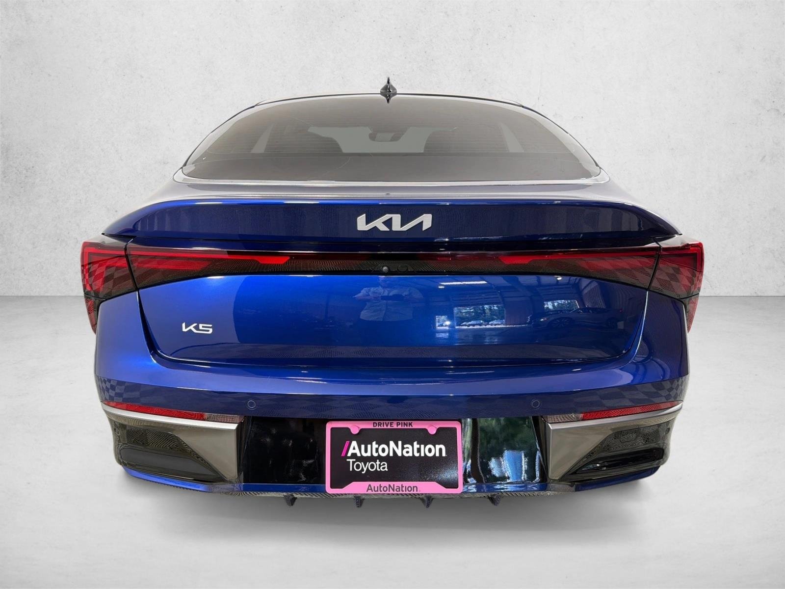 Used 2025 Yacht Blue Kia EX image 6