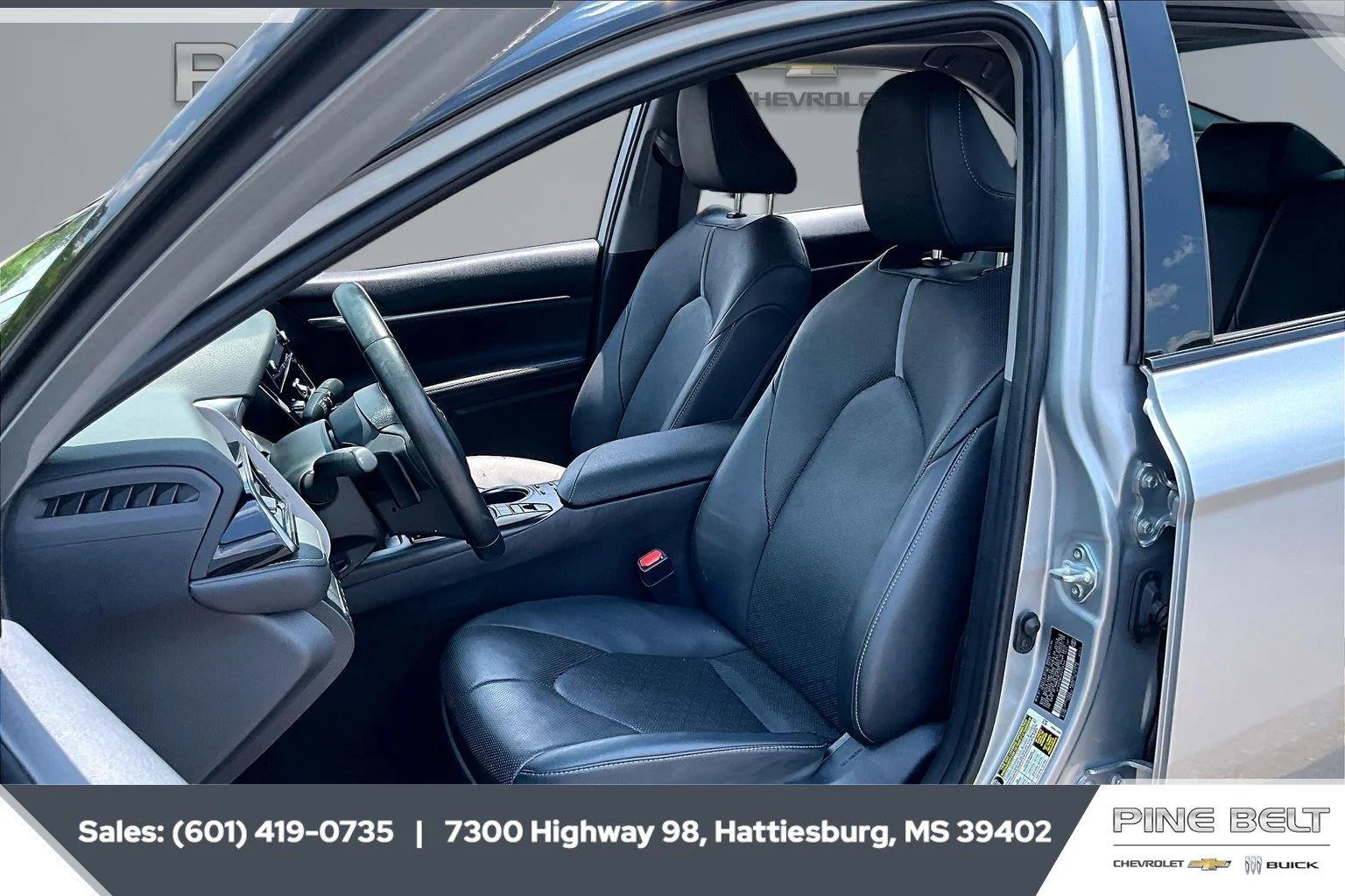 Used 2023 Celestial Silver Metallic/Midnight Black Metallic Toyota XSE image 18
