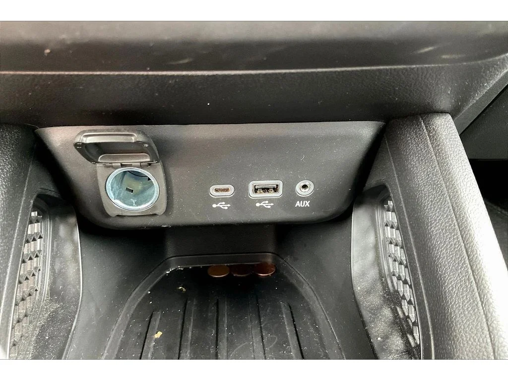Used 2023 Summit White Chevrolet LT image 23