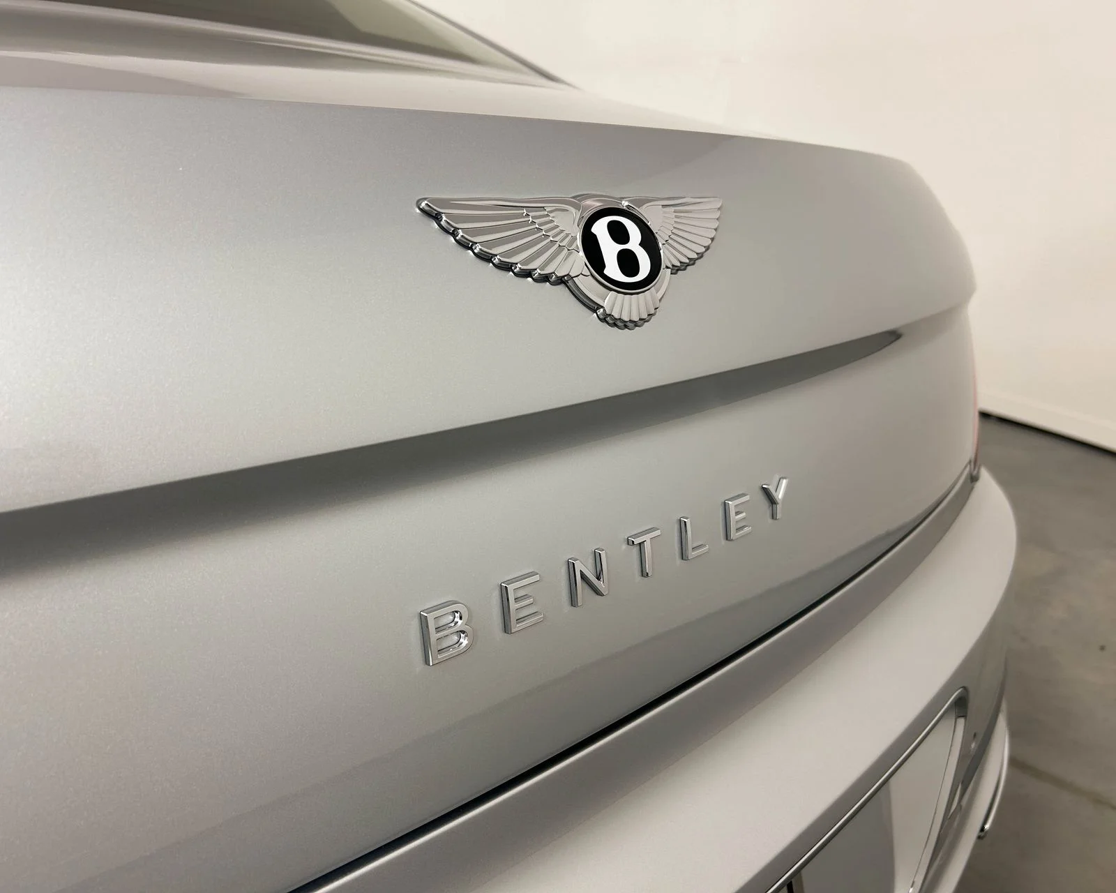 New 2026  Bentley Azure image 40