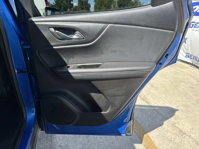 Used 2025 Blue Chevrolet LT image 21