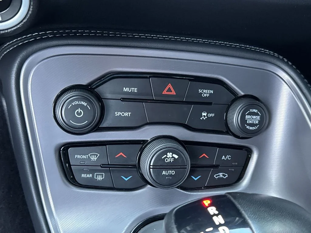 Used 2023 Gray Dodge SXT image 18