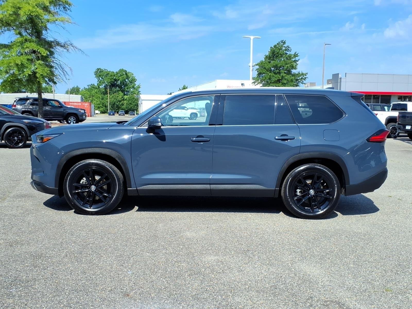 Used 2024 Storm Cloud Toyota Platinum image 3