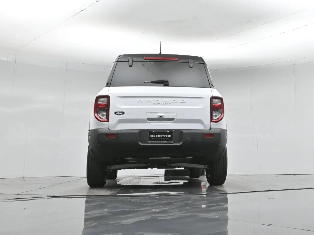 New 2026 Oxford White Ford Outer Banks image 44