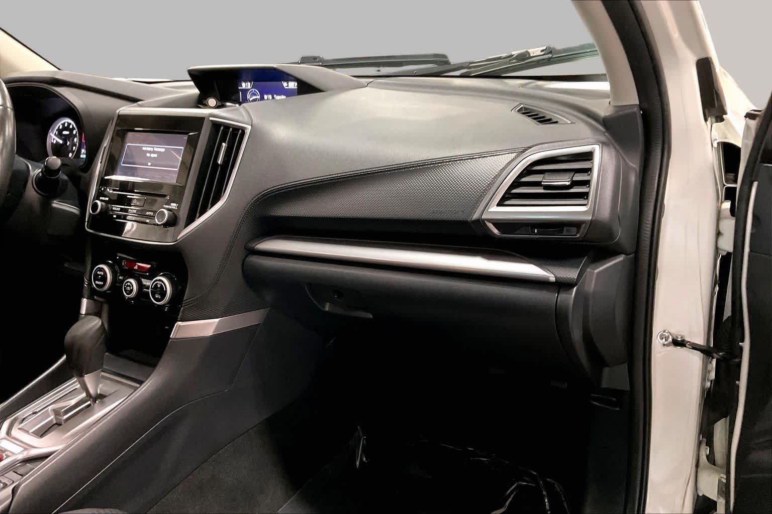 Used 2019 Crystal White Pearl Subaru Premium image 19