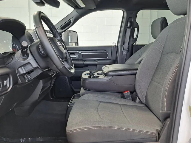 Used 2024 White Ram Big Horn image 23