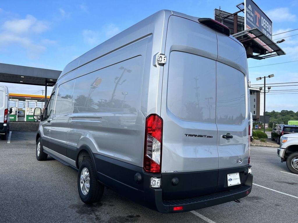 New 2026 Ingot Silver Metallic Ford Cargo Van image 6